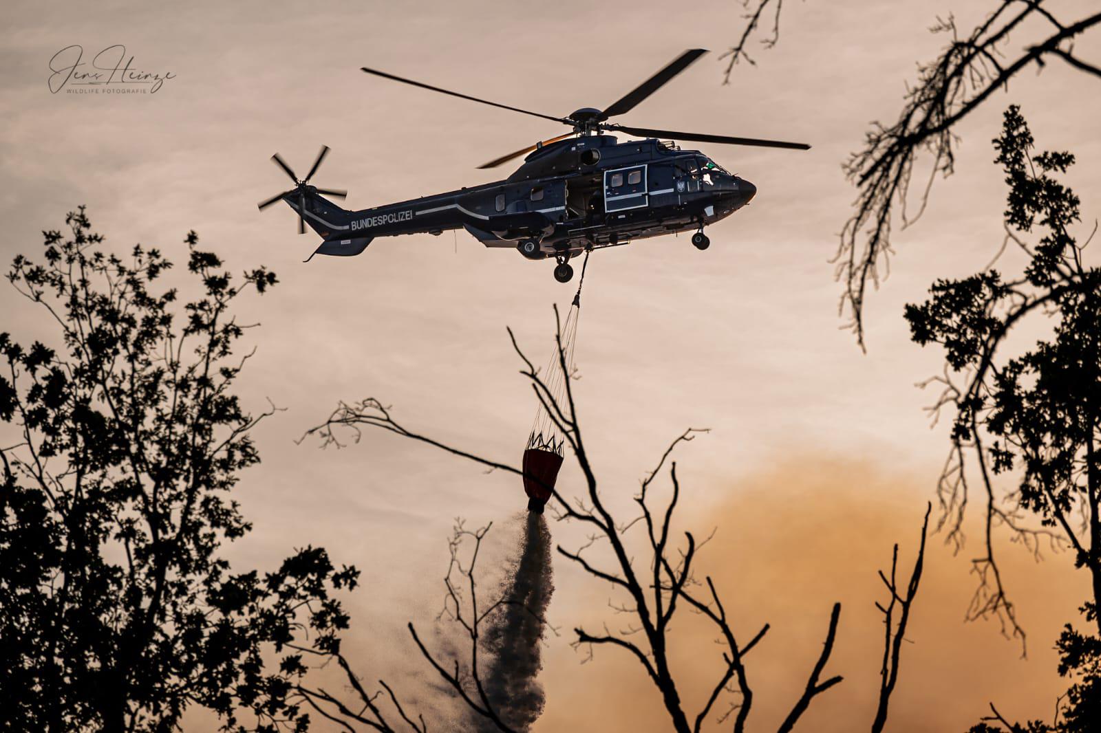 Waldbrand Oranienbaum Hubschrauber Bundespolizei