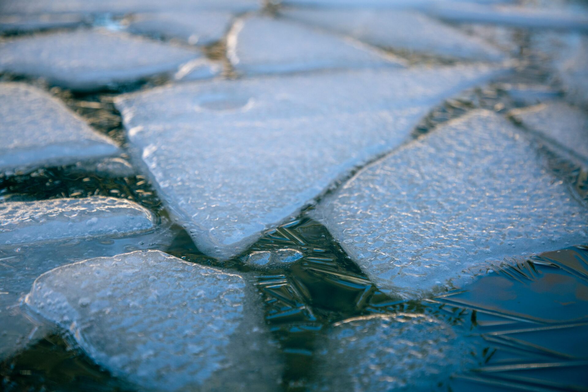 Wasser gefriert zu Eis